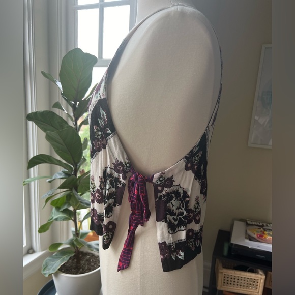 Free People This Sweet Love Floral side tie top chevron going out top flattering - Picture 1 of 5